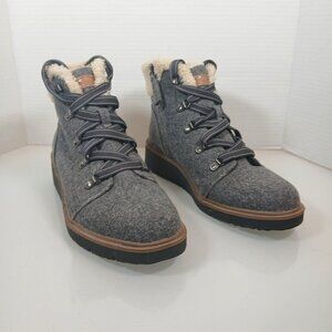 Dr. Scholl's Love To Wedge Bootie Gray Boots Women’s Size 8 M Faux Fur Hiking